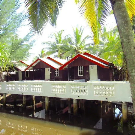 Maznah Guest House Cherating Exterior photo